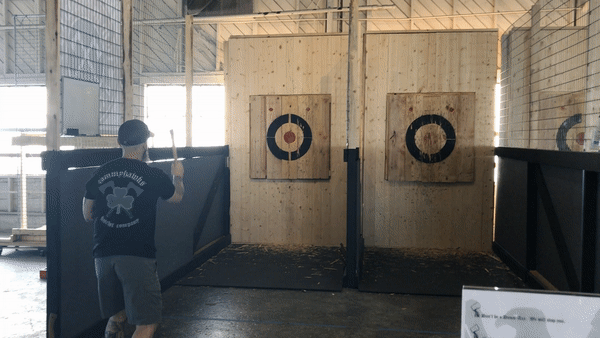 TommyHawks Ax Throwing in Springfield, MO